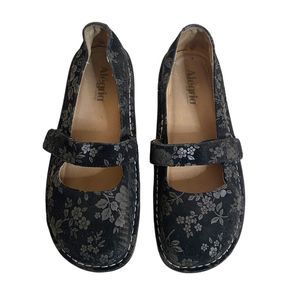 Alegria Black Floral Mary Jane Size 9.5. 40